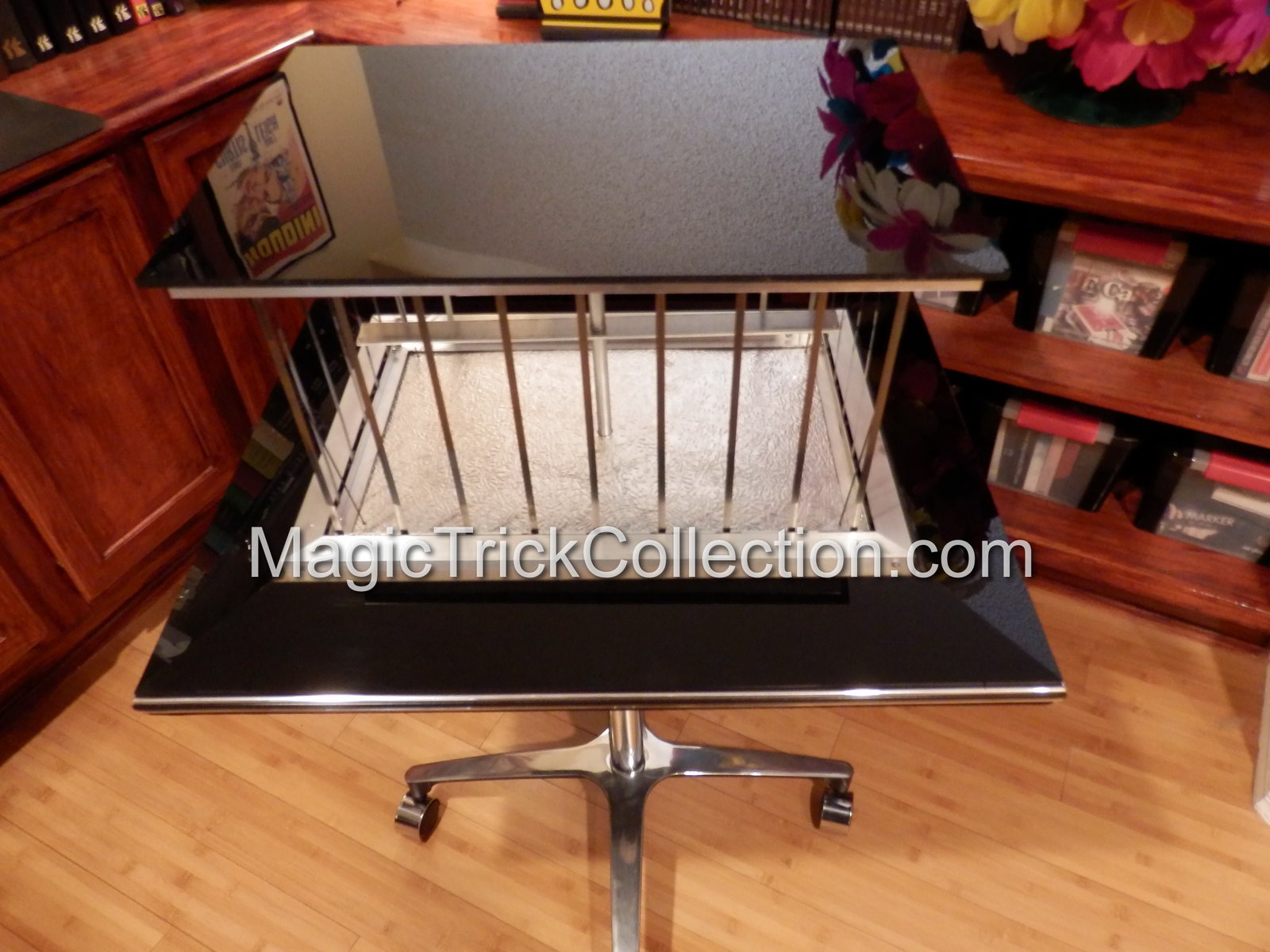 Proline Vanishing Dove Cage