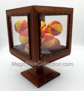 Tora Magic Wooden Disappearing Dice