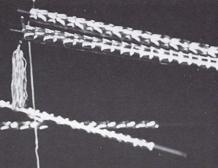 MAK Magic Chinese Sticks Instructions - MagicTrickCollection.com Rare & Vintage Collectible Magic Tricks