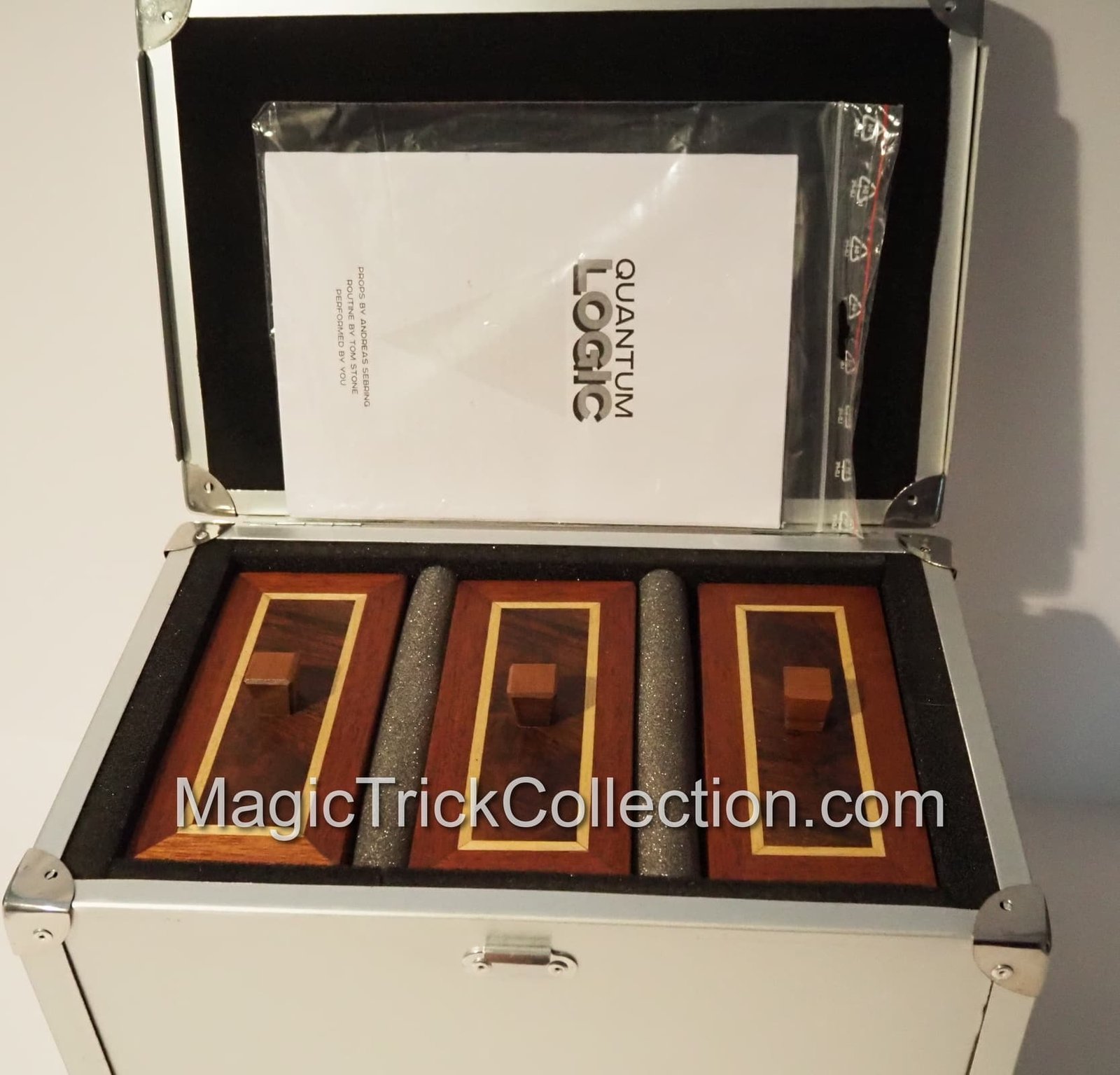 Quantum Logic by Metal WriTing - MagicTrickCollection.com Rare & Vintage Collectible Magic Tricks